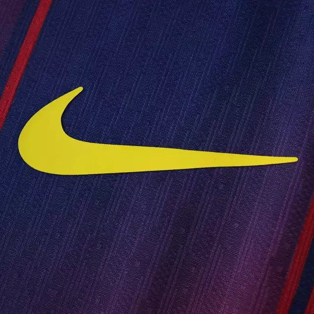 Camisa Barcelona Jogador I 25/26 - Listrada Grená