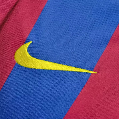 Camisa Retrô Barcelona Home 2006 Torcedor Nike Masculina - Azul e Grená ( Imagem Ilustrativa )